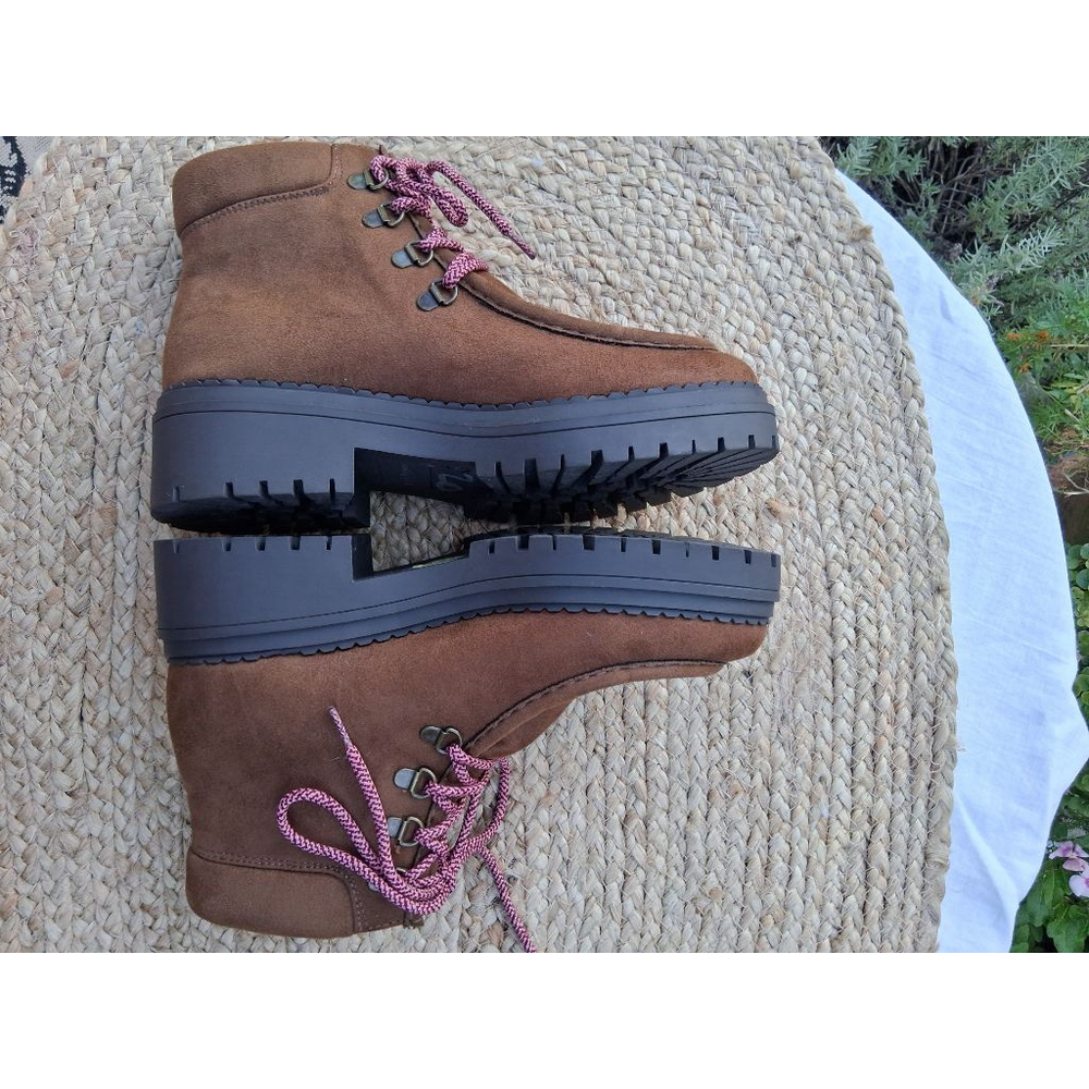 Indigo Rd Lug Sole Hiker Boots Size 9 Brown Suede Chunky Combat Boot Boho Chic - Picture 7 of 16